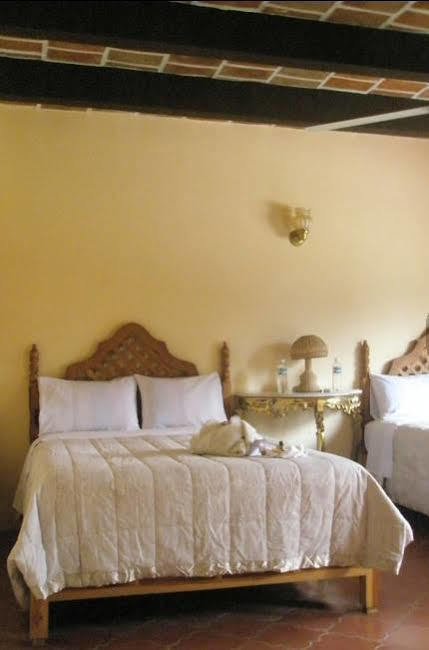 Hotel Concierge Plaza La Esperanza Текуискуиапан Екстериор снимка